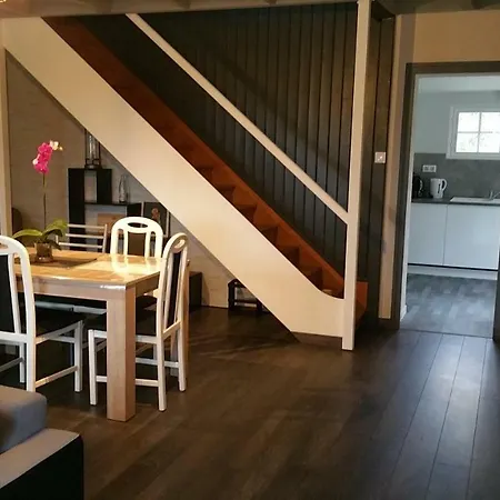 La Bouquetiere * Mazieres-en-Gatine